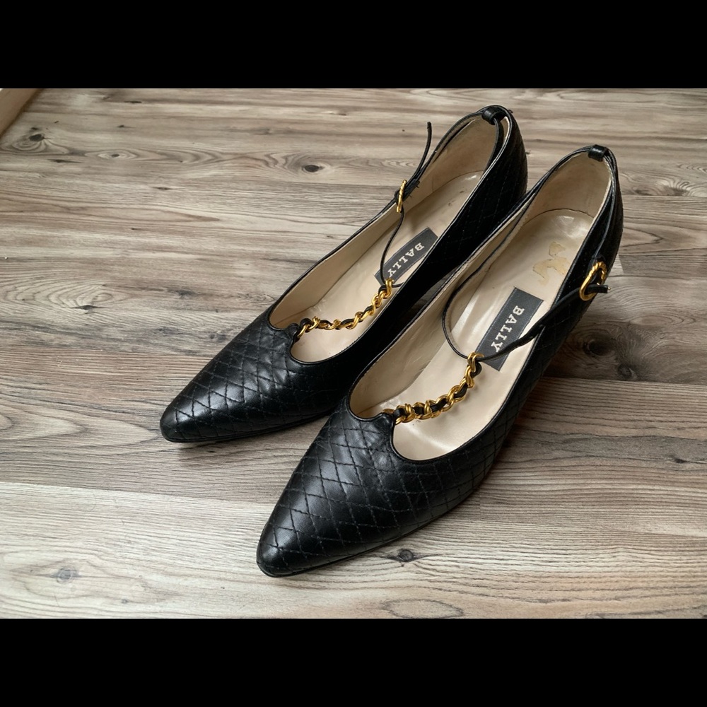 BALLY Vintage Quilted Pumps